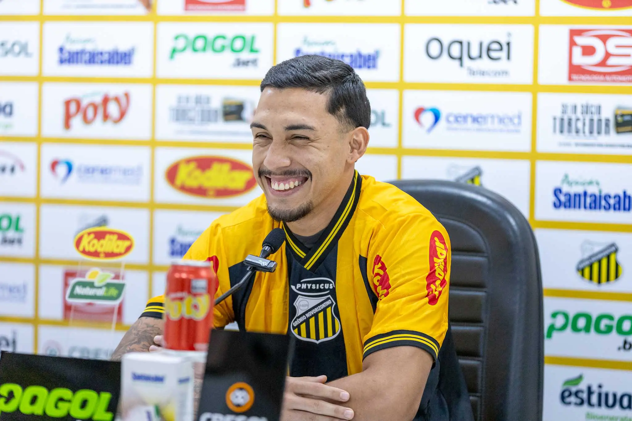 APRES.VINICIUS PAIVA E HÉLIO BORGES17