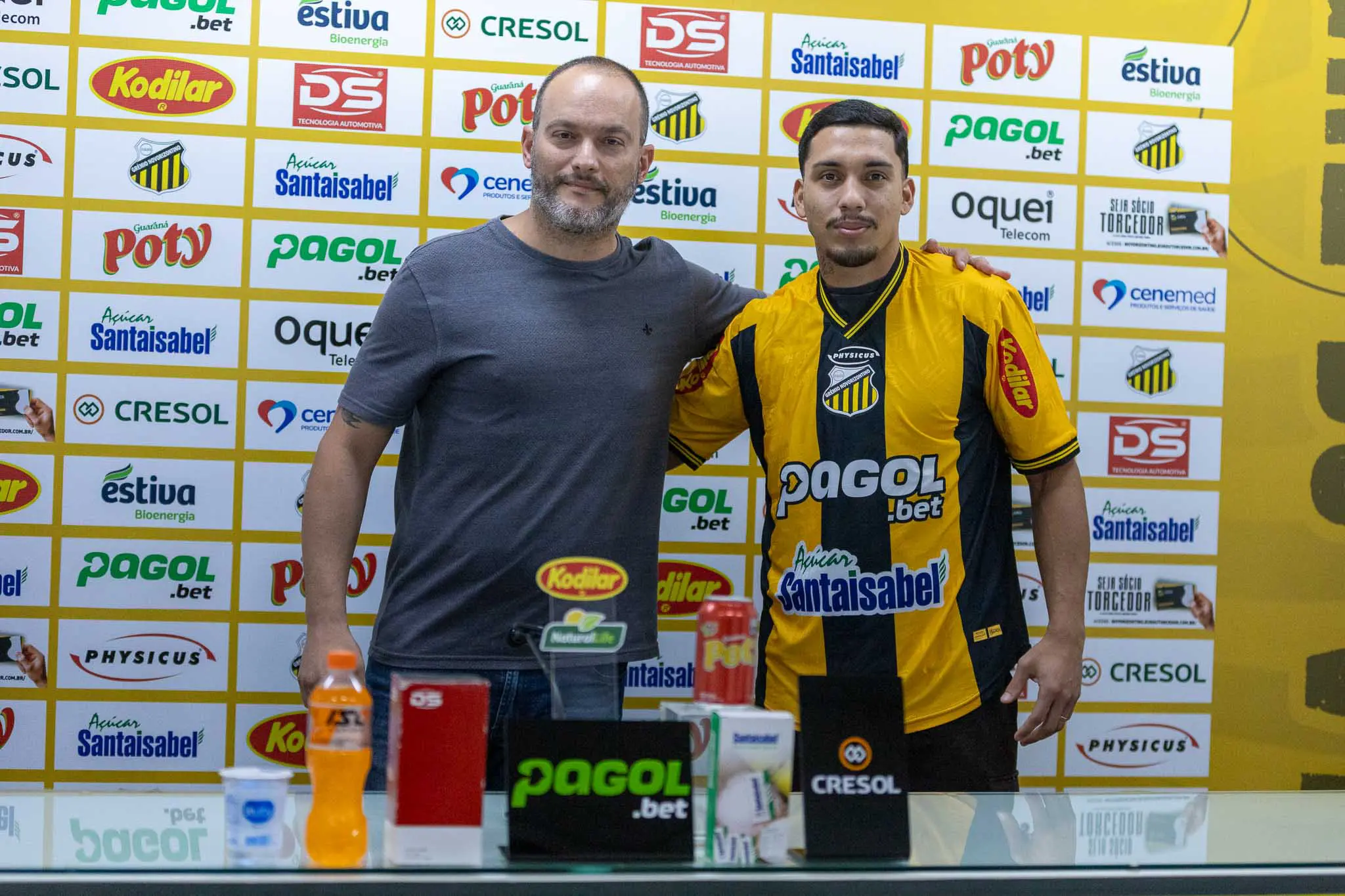 APRES.VINICIUS PAIVA E HÉLIO BORGES6