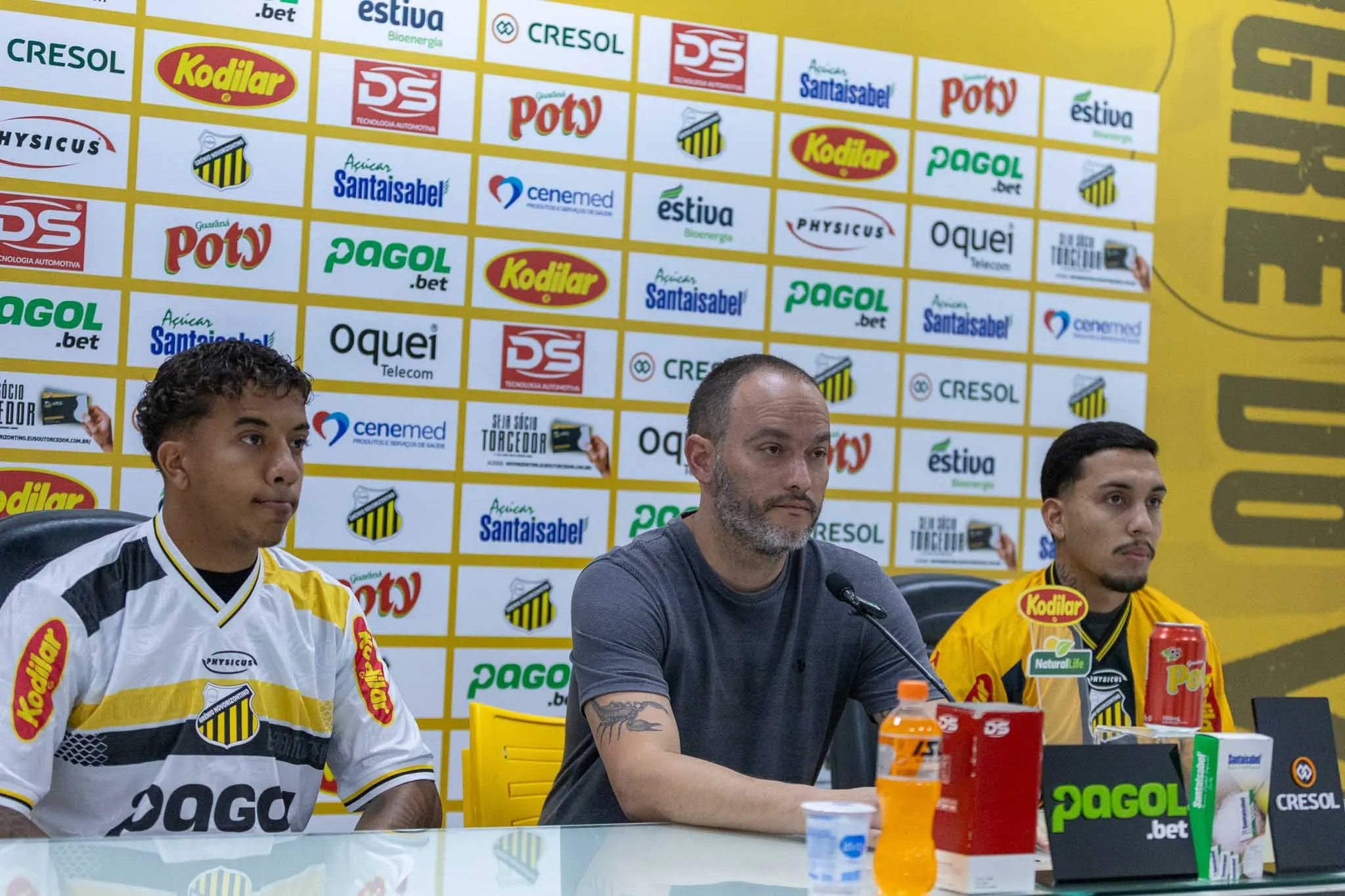 APRES.VINICIUS PAIVA E HÉLIO BORGES8