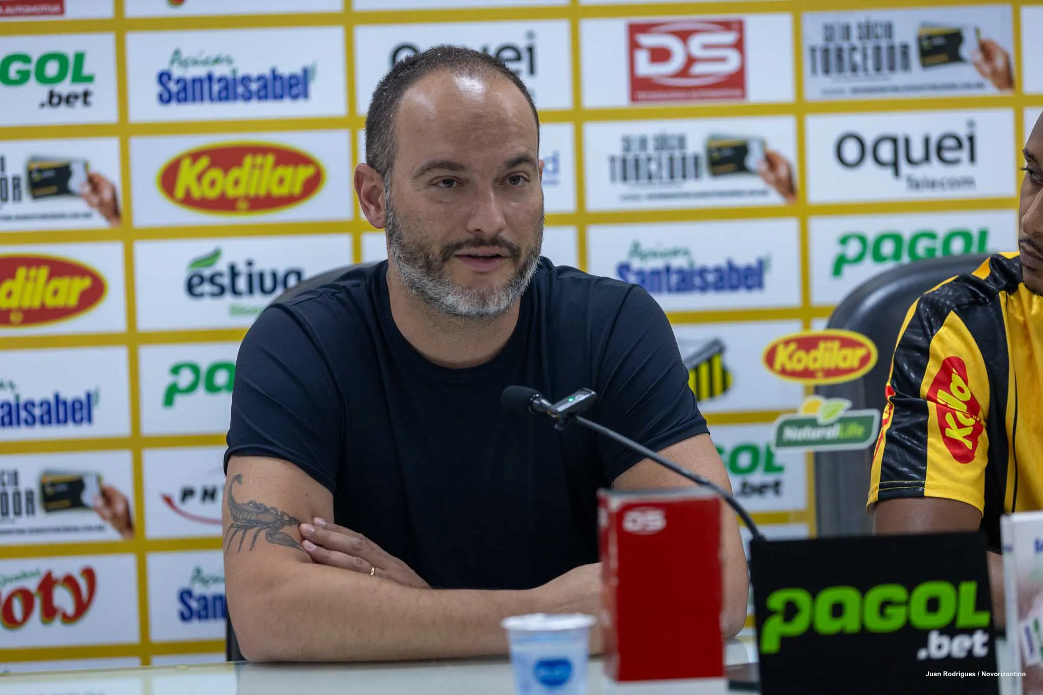 APRESENTAÇÃO-CASTRILLÓN-4