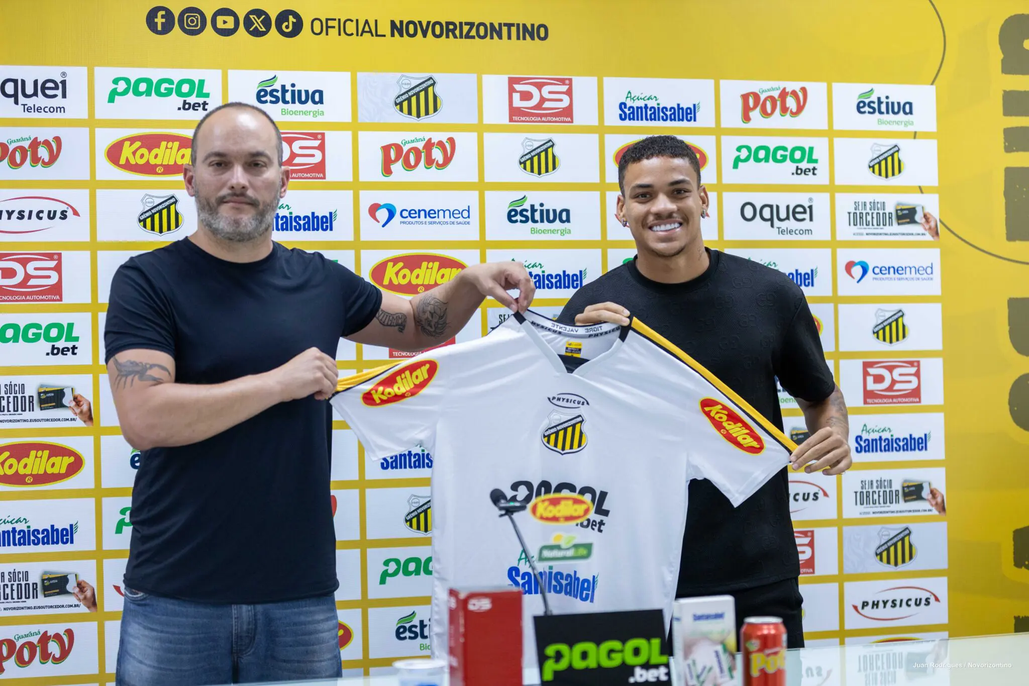 APRESENTAÇÃO-MAYKON-E-LORA-3