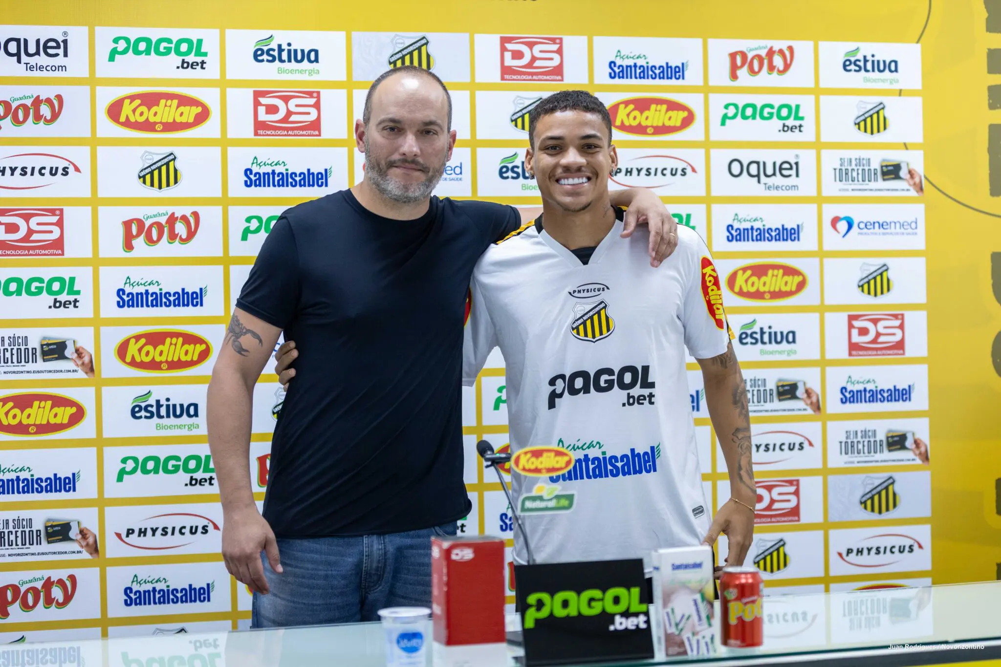 APRESENTAÇÃO-MAYKON-E-LORA-4