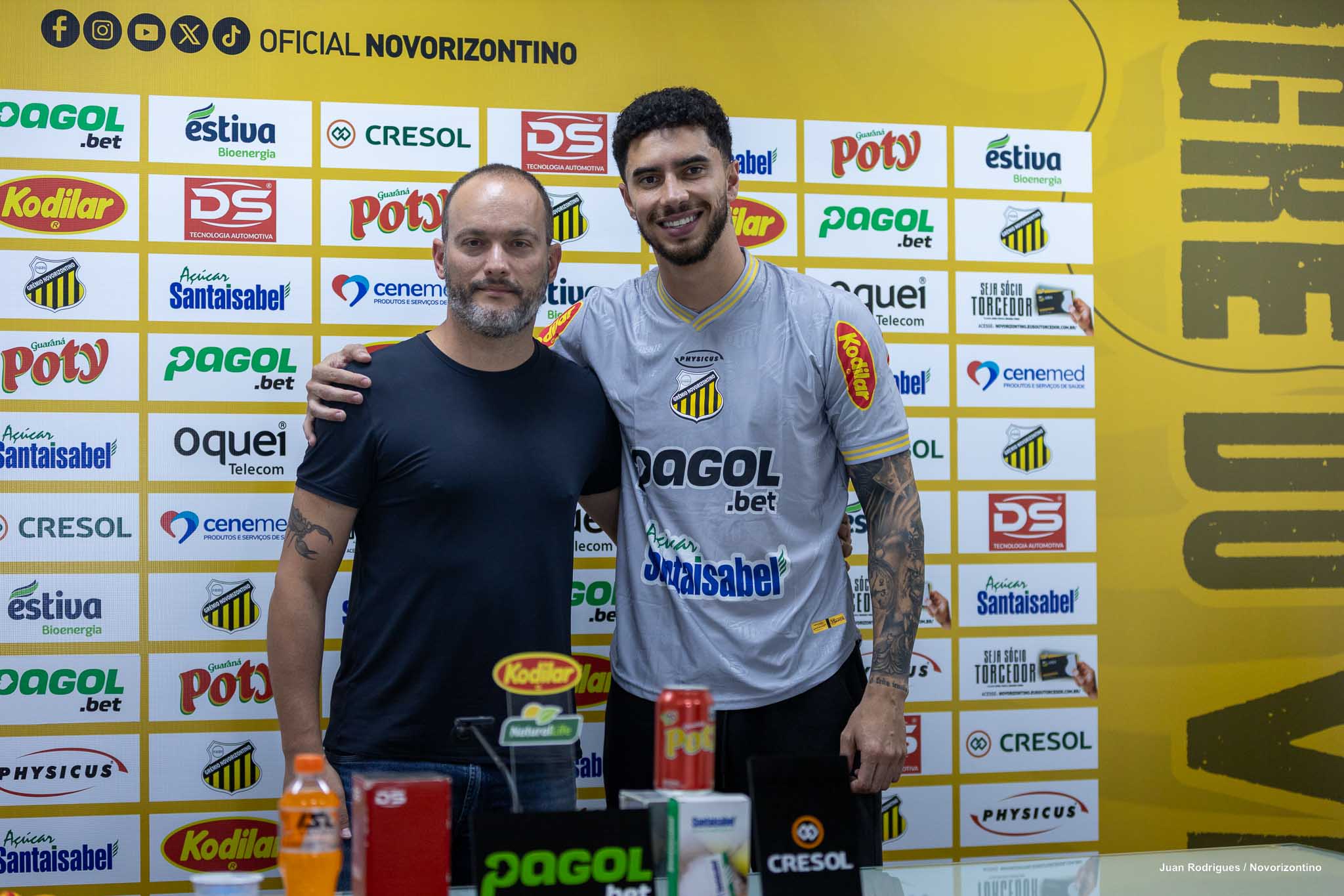 APRESENTAÇÃO CÉSAR E ALVARIÑO-17