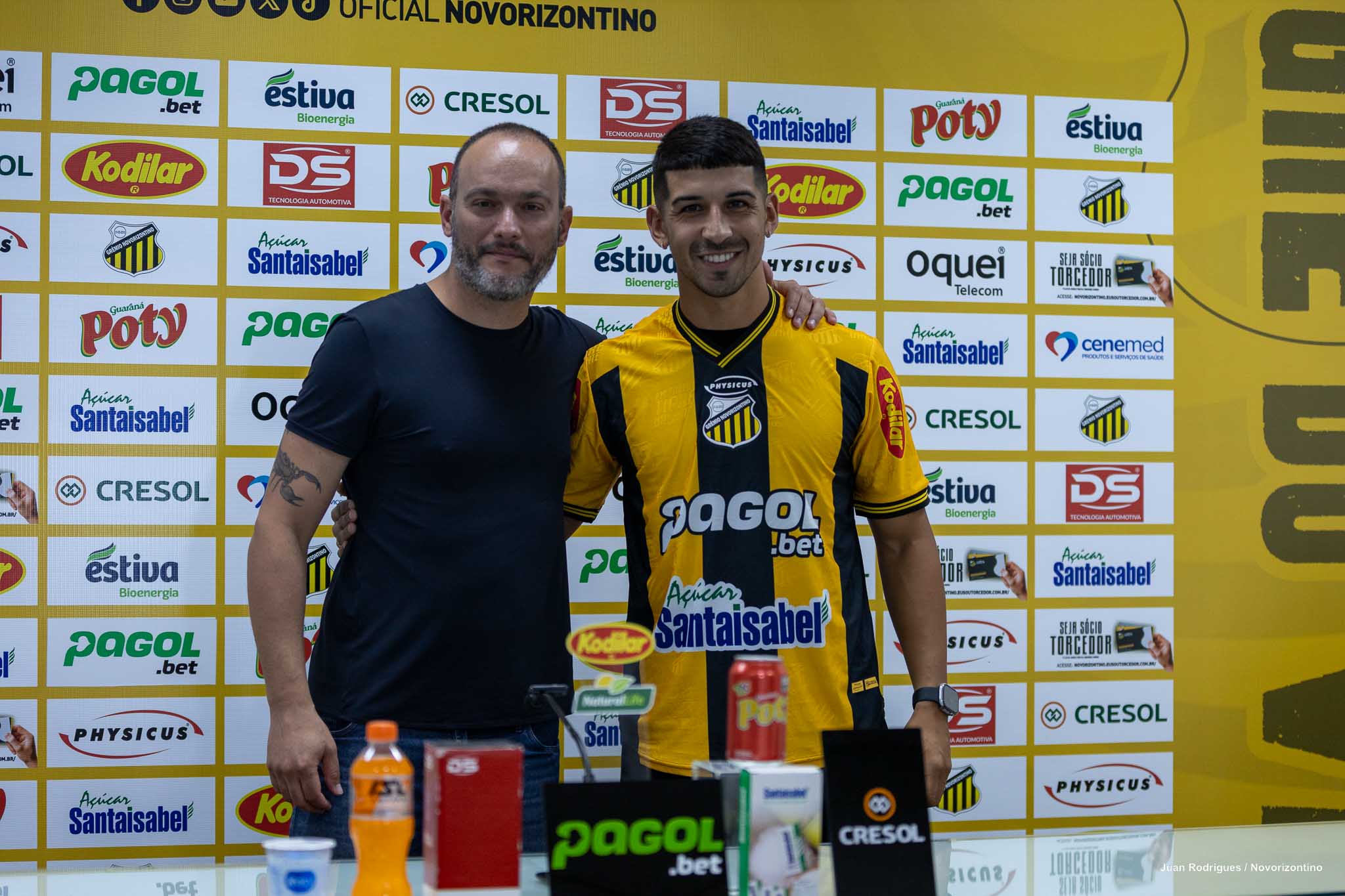 APRESENTAÇÃO CÉSAR E ALVARIÑO-19