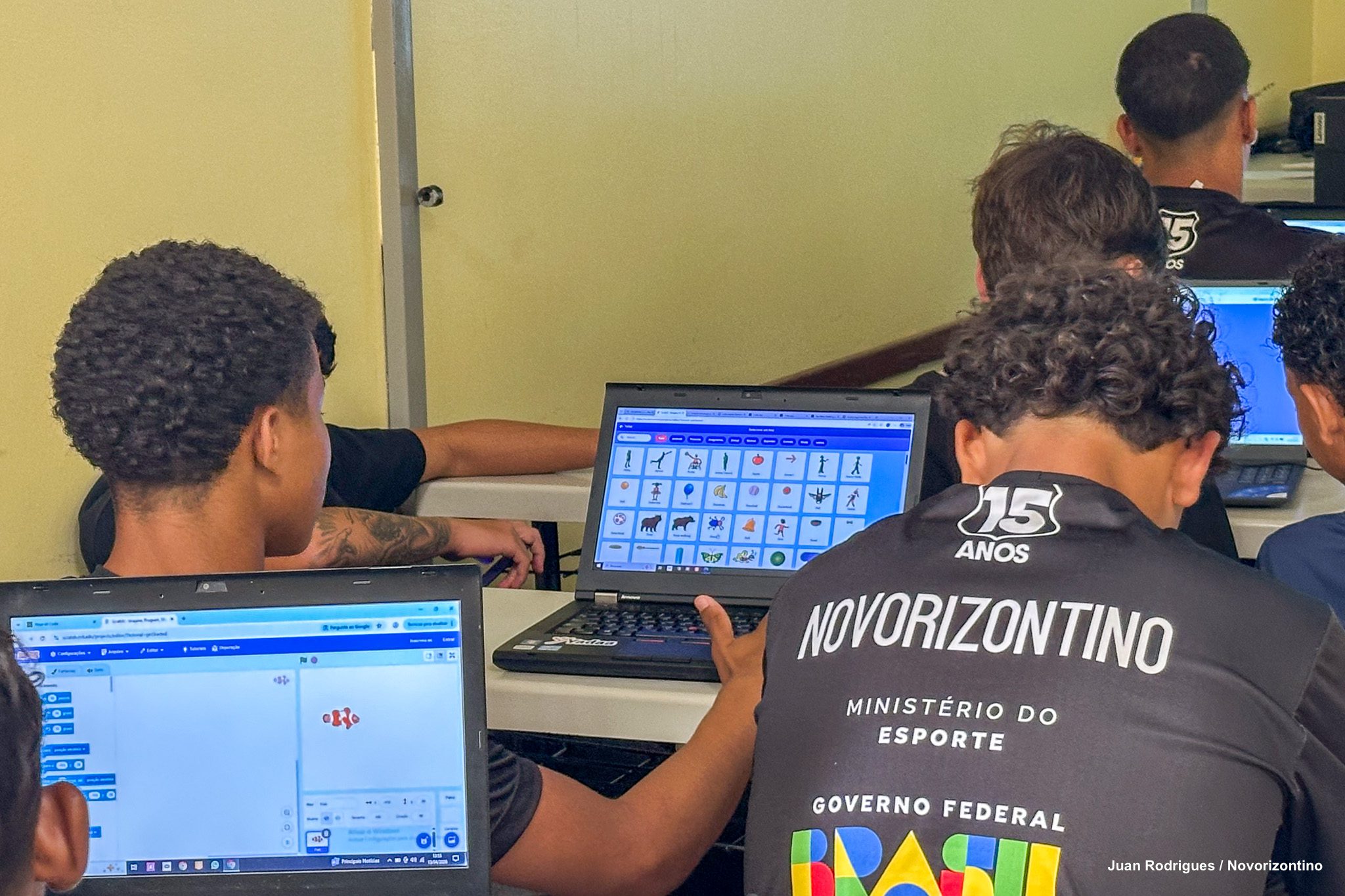 AULA-DE-ROBÓTICA-1