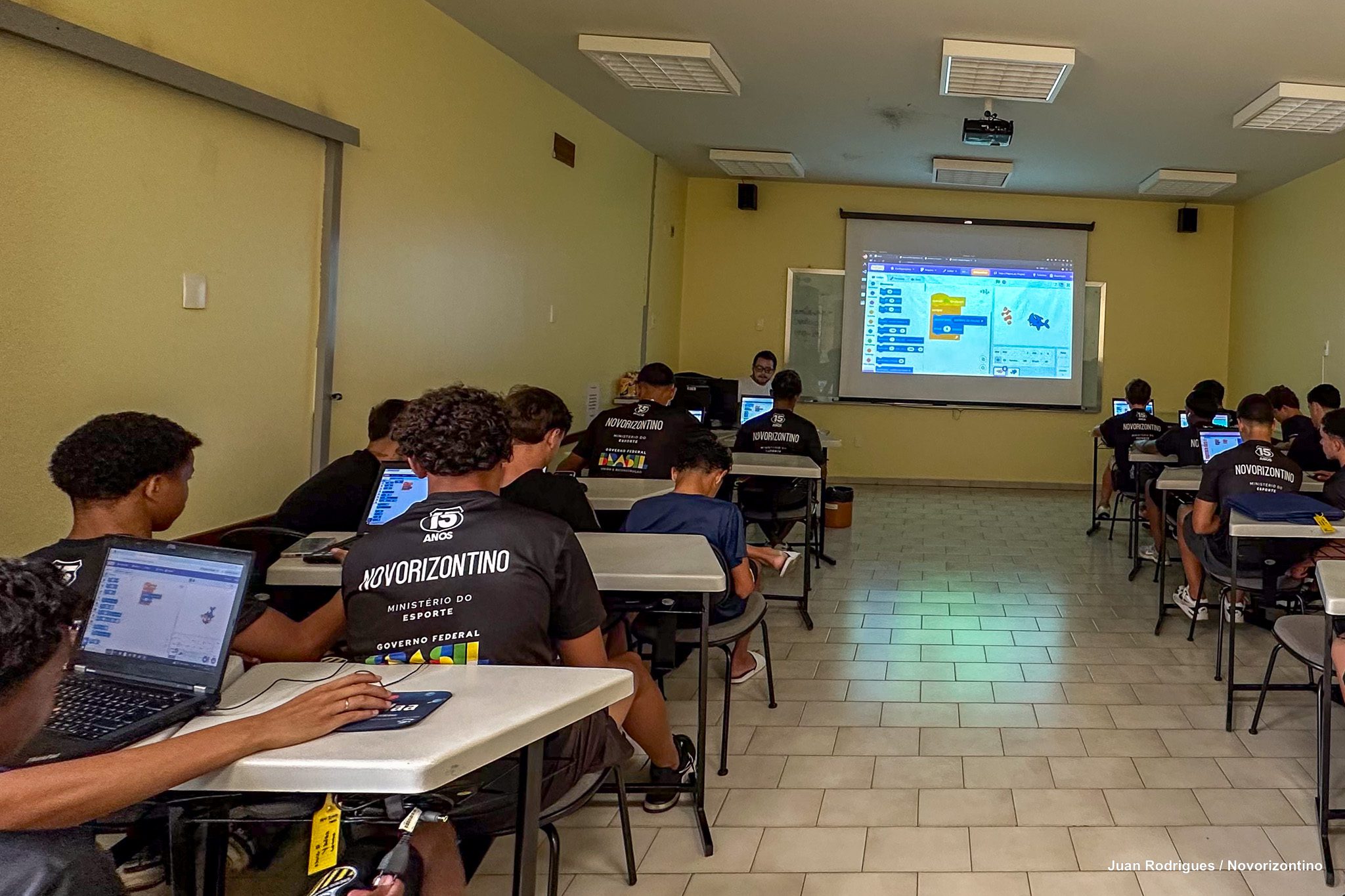 AULA-DE-ROBÓTICA-6