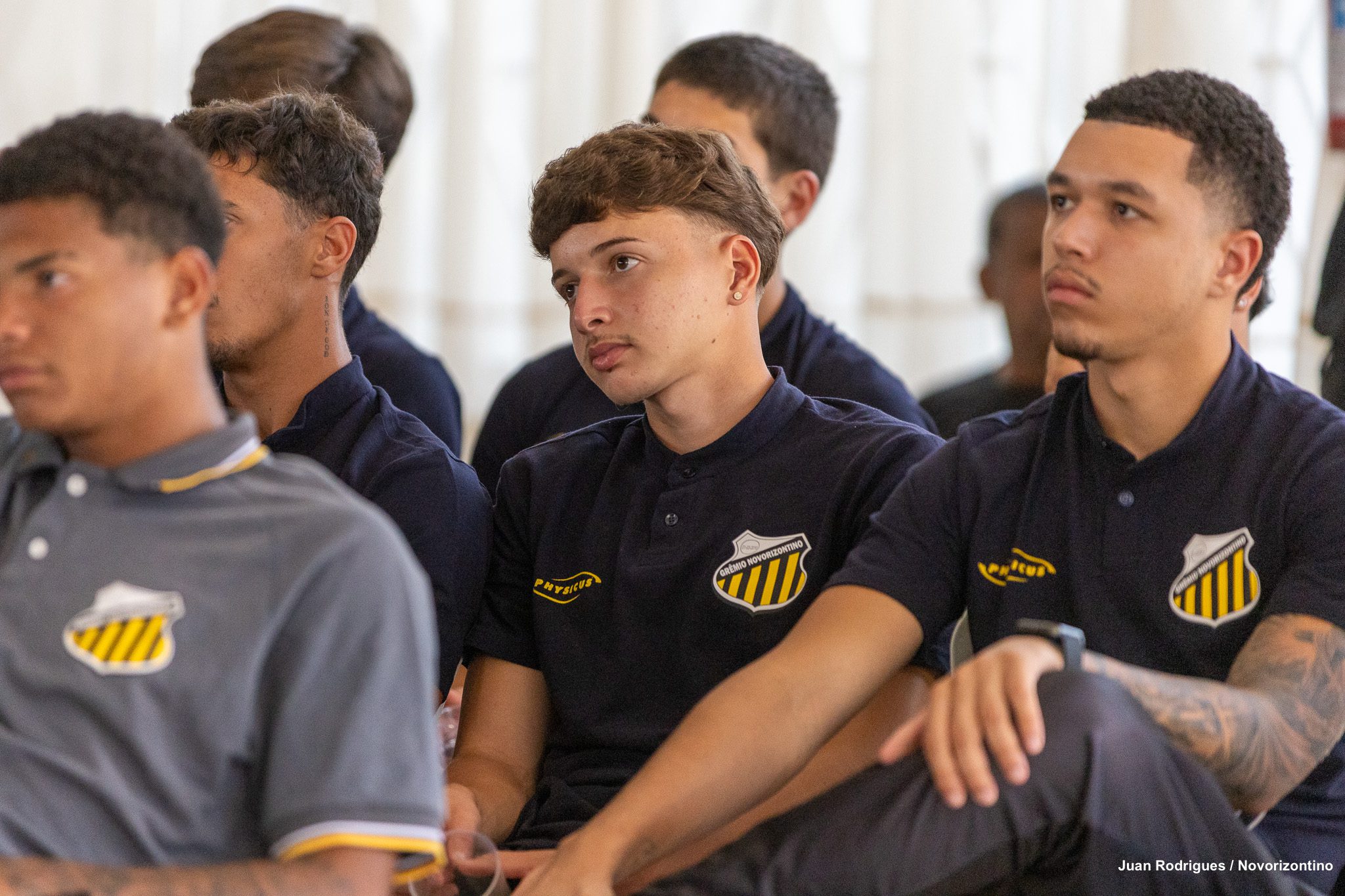 TIGRES EM AÇÃO 2026-10